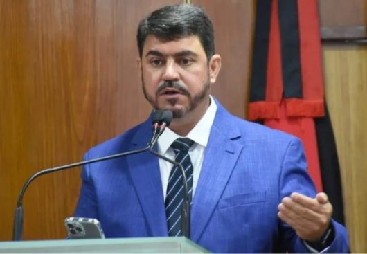 Dinho Dowsley acelera proposta e defende urgência na discussão da Lei do Gabarito em João PessoaDinho Dowsley acelera proposta e defende urgência na discussão da Lei do Gabarito em João Pessoa